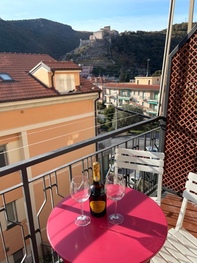 Bike & Sea Under Castle Dreams At Finalborgo Διαμέρισμα Finale Ligure Εξωτερικό φωτογραφία
